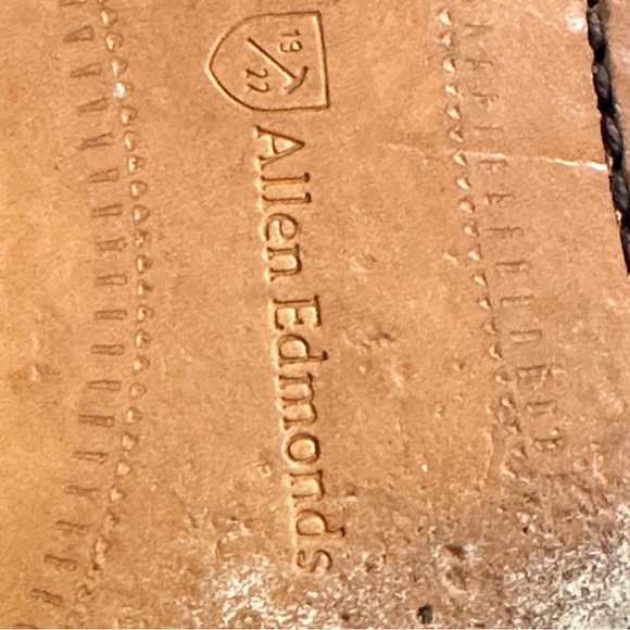 Allen Edmonds Clifton Walnut Brown leather cap toe shoes, size 10D - Picture 8 of 13